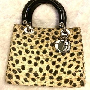 DIOR
Canvas Leopard Print Medium Lady Dior